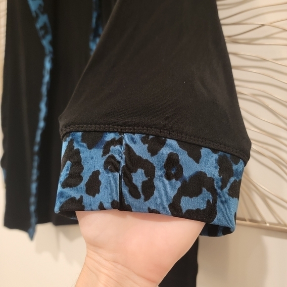 Alfred Dunner Black Accent Blue Animal Print Open Front Cardigan Jacket Petite M - Picture 4 of 7
